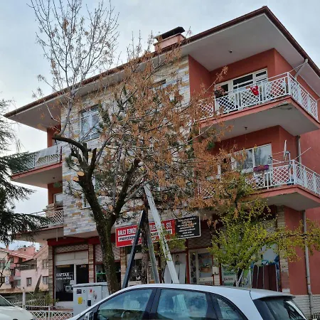 Lovely 2 Bedroom Flat In The Center