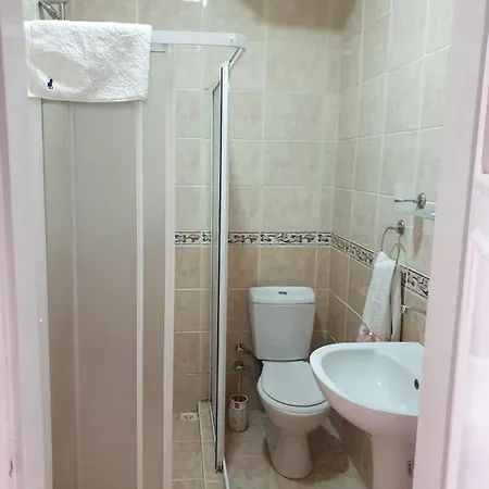 Lovely 2 Bedroom Flat In The Center Apartment *